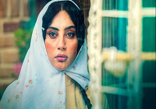 سلفی پربازدید بازیگران بامداد خمار در پشت صحنه