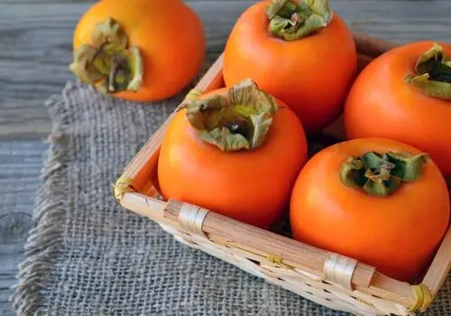 خوراکی‌های ضدپیری؛ ۹ میوه مفید برای افزایش طول عمر