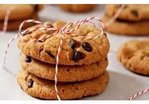 کوکی بادام‌زمینی و شکلاتی؛ عصرانه‌ای دلپذیر برای همه سلیقه‌ها