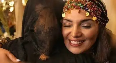 الهام پاوه‌نژاد در لباسِ اصیلِ شرقی،درخشش نقره‌ها بر مخملِ سرخ+تصاویر 