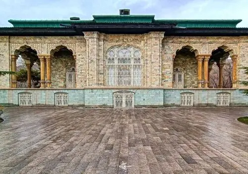 اتاق خواب رضا شاه توسط حملات دشمن تخریب شد