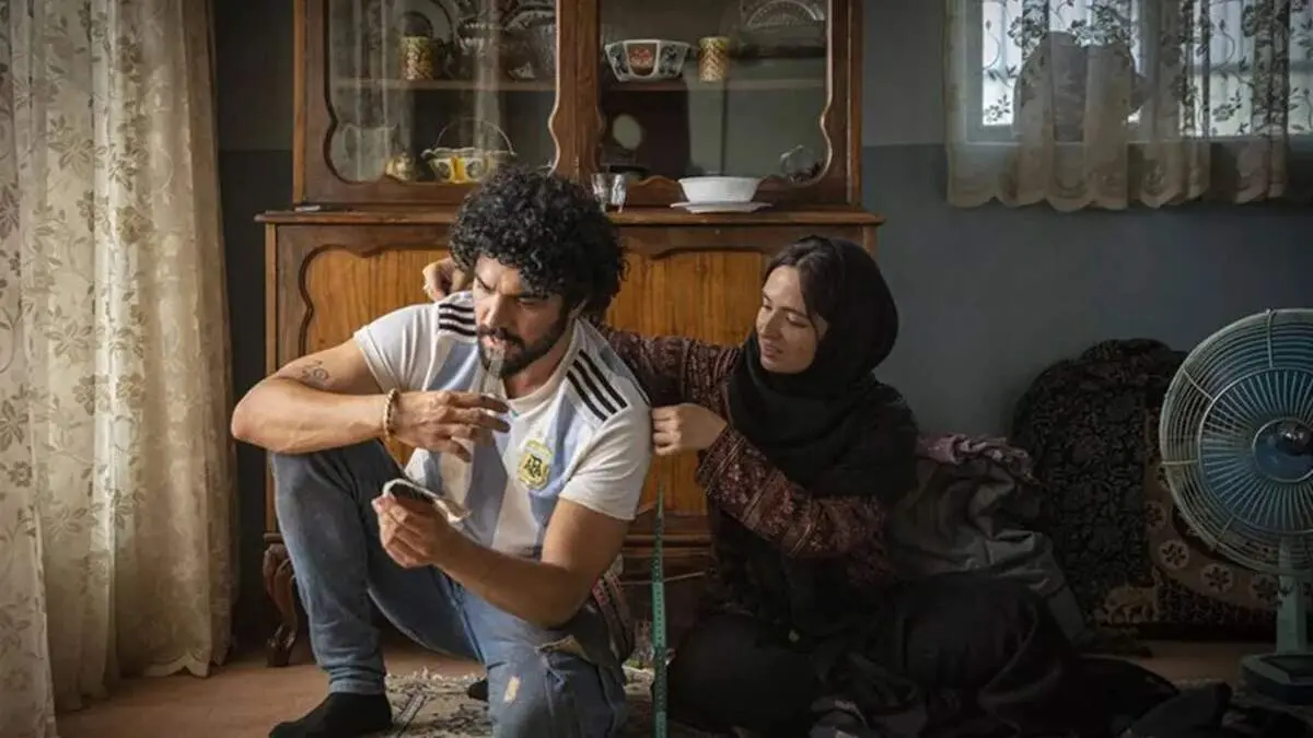  کارگردان سینما: ما این مرحله  از تاریخ را با سربلندی طی می‌کنیم