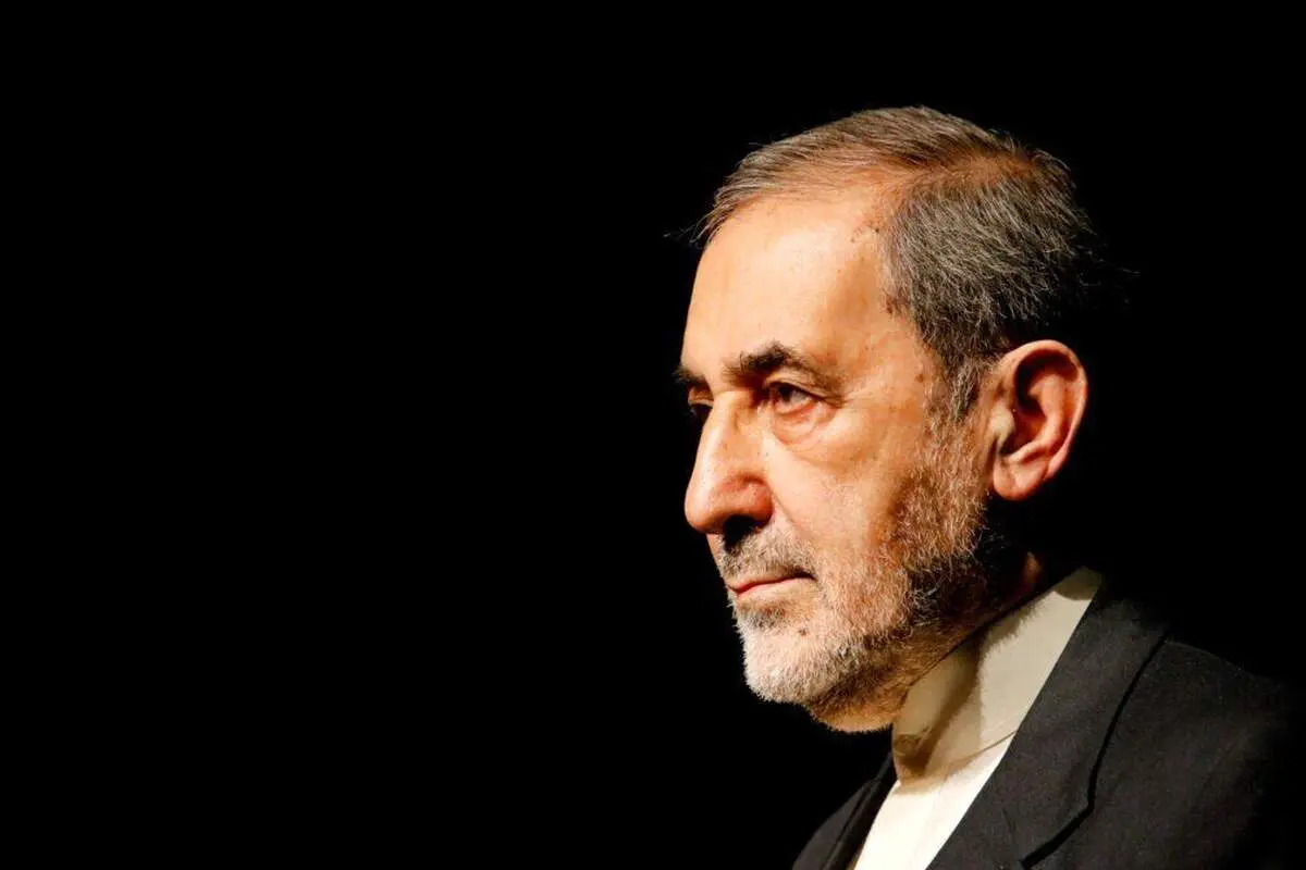 ولایتی هشدار داد: ادامه حماقت‌ها، دو تنگه را وارد موازنه ضابطه‌مند می‌کند
