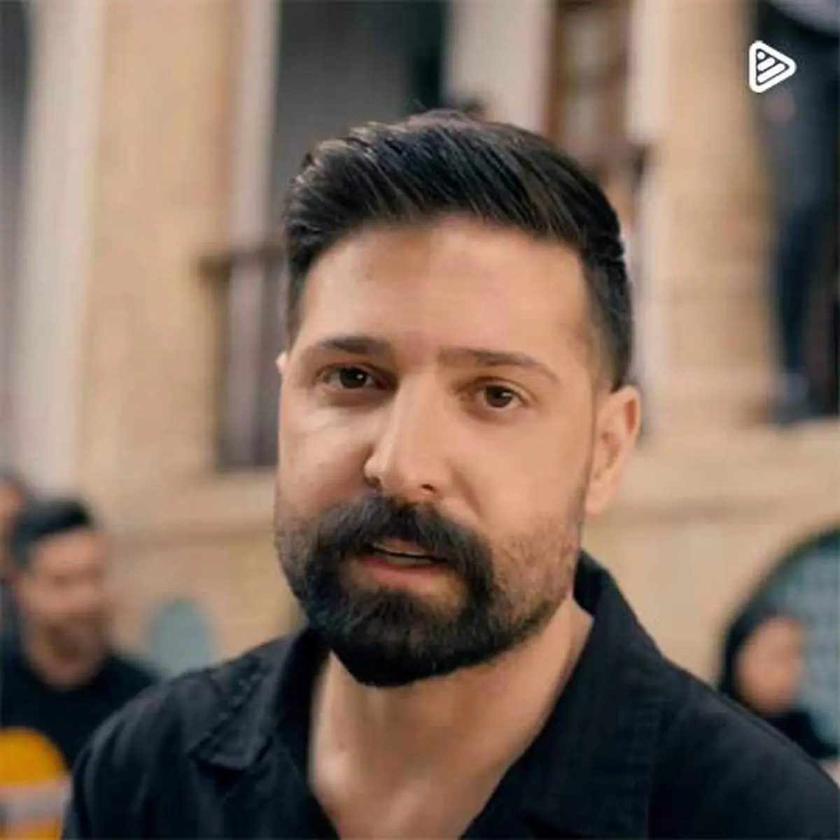 ترانه دلی «عشق اول» با صدای حمید هیراد+ موزیک ویدئو