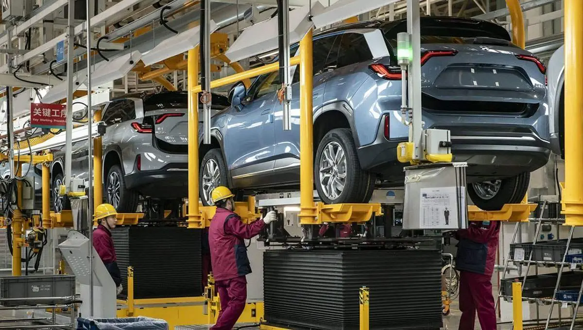 آیا پزشکیان ناجی صنعت خودروسازی میشود؟