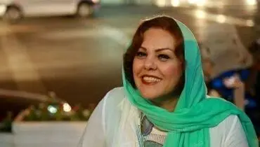 حضور افسانه چهره آزاد و همسرش در نمایشگاه آثار تجسمی سینماگران