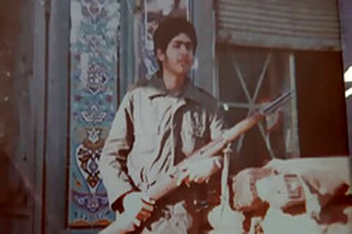 پدر اهوازی سر بریده پسرش را ۳ ماه در کمد پنهان کرد! / پدر شهید هر شب گریه میکرد!