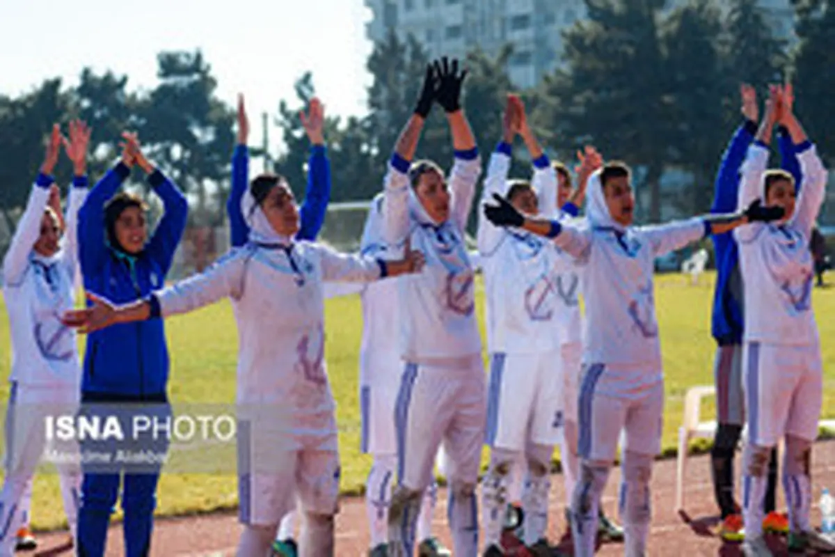 باشگاه ملوان: زنان بار اضافه نیستند/ انحلال را تکذیب میکنیم