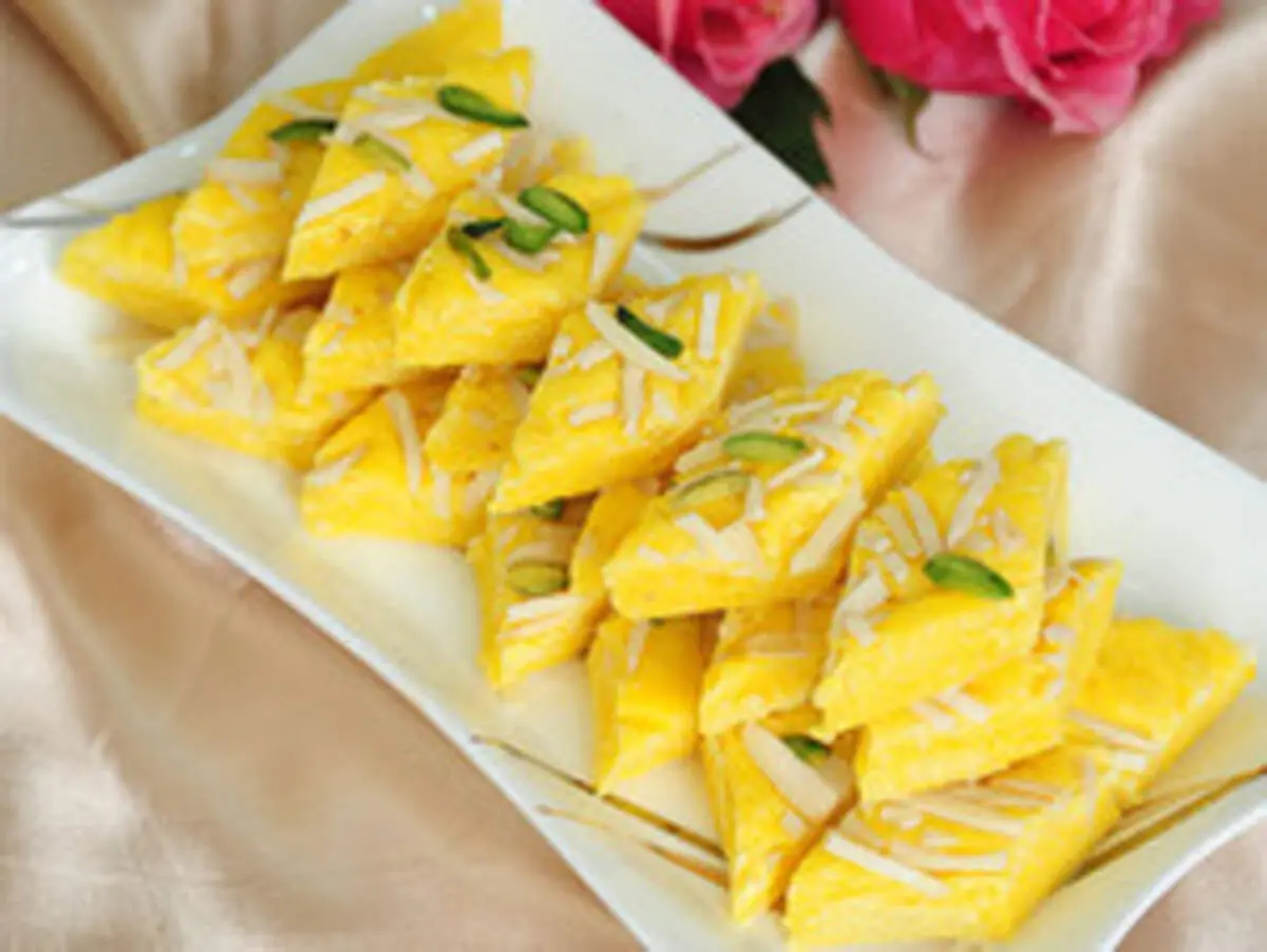 طرز تهیه لوز زعفرانی