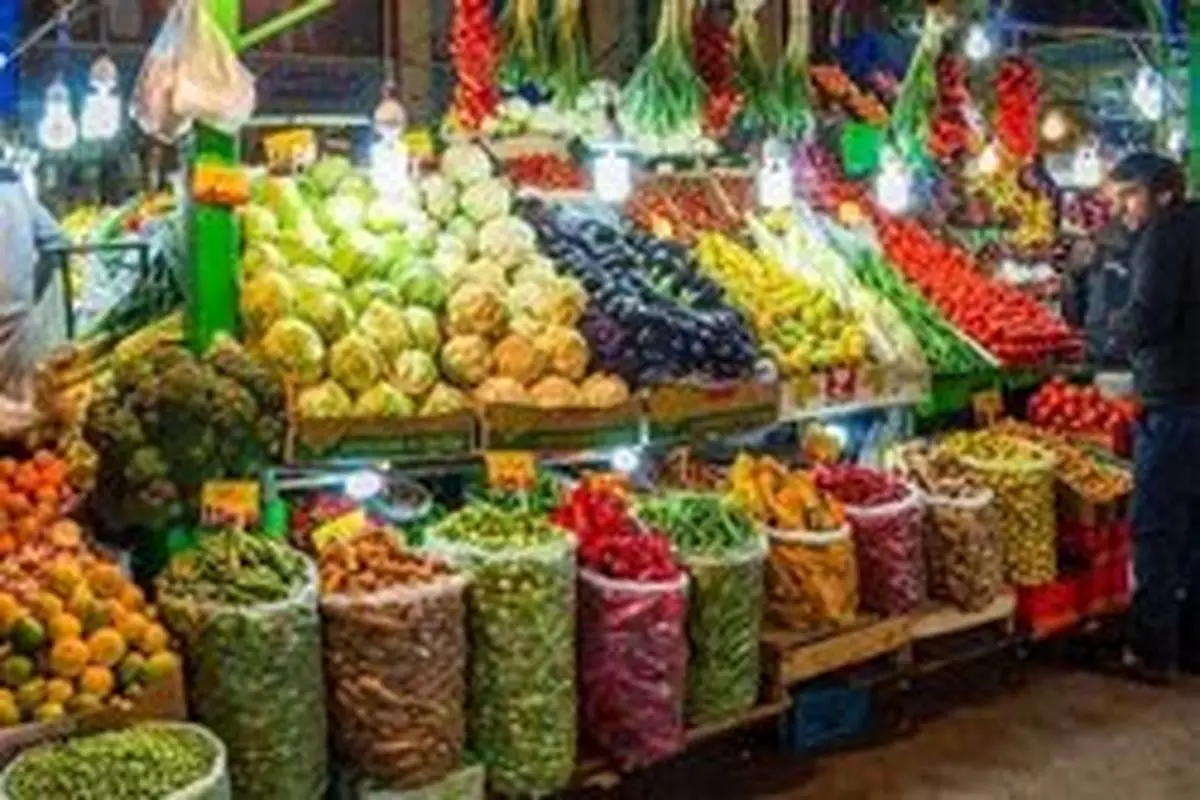 قیمت میوه در بازار امروز شنبه ۵ مهر ۹۹ + جدول