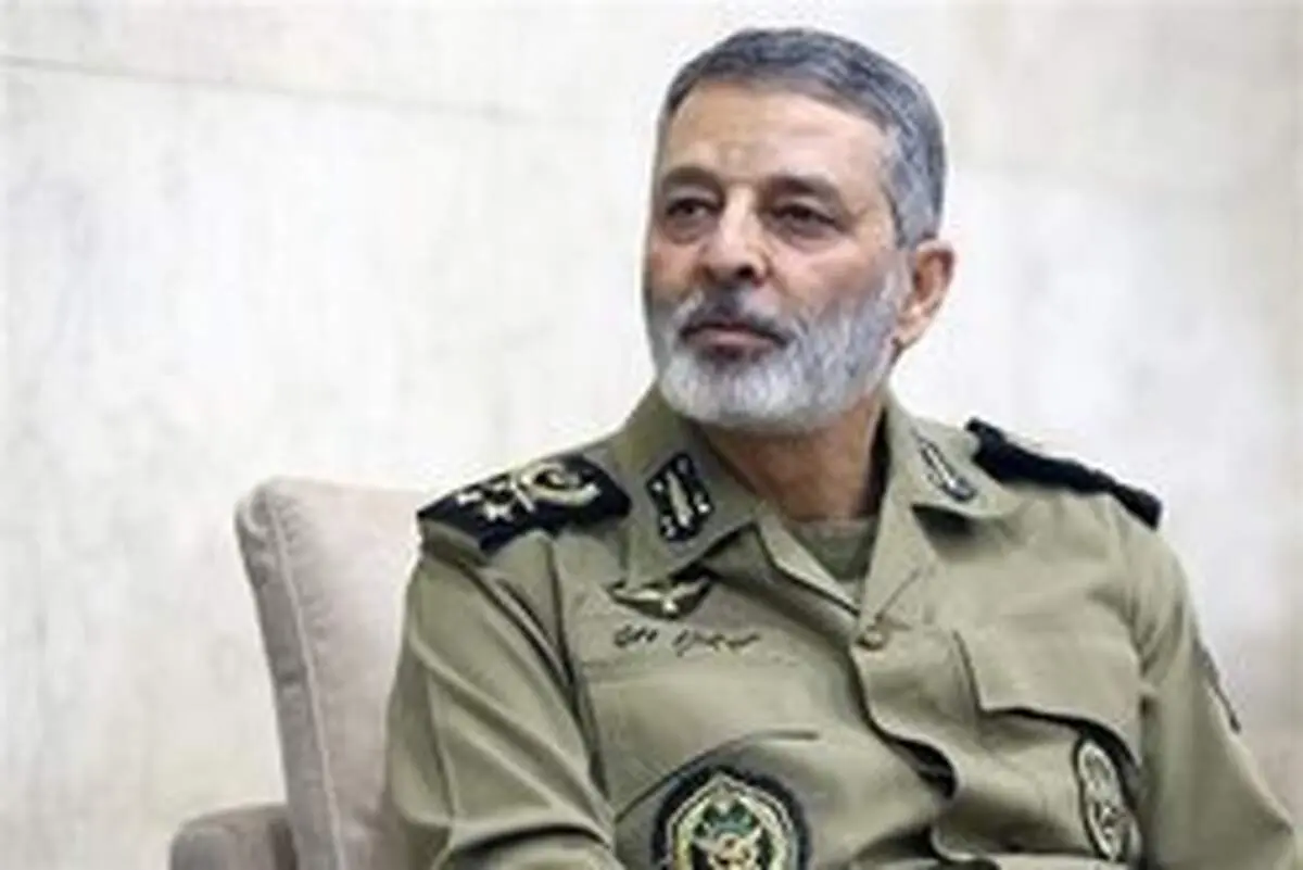 فرمانده کل ارتش: ارتش پس از جنگ نیز امنیت مرزها را حفظ کرده است