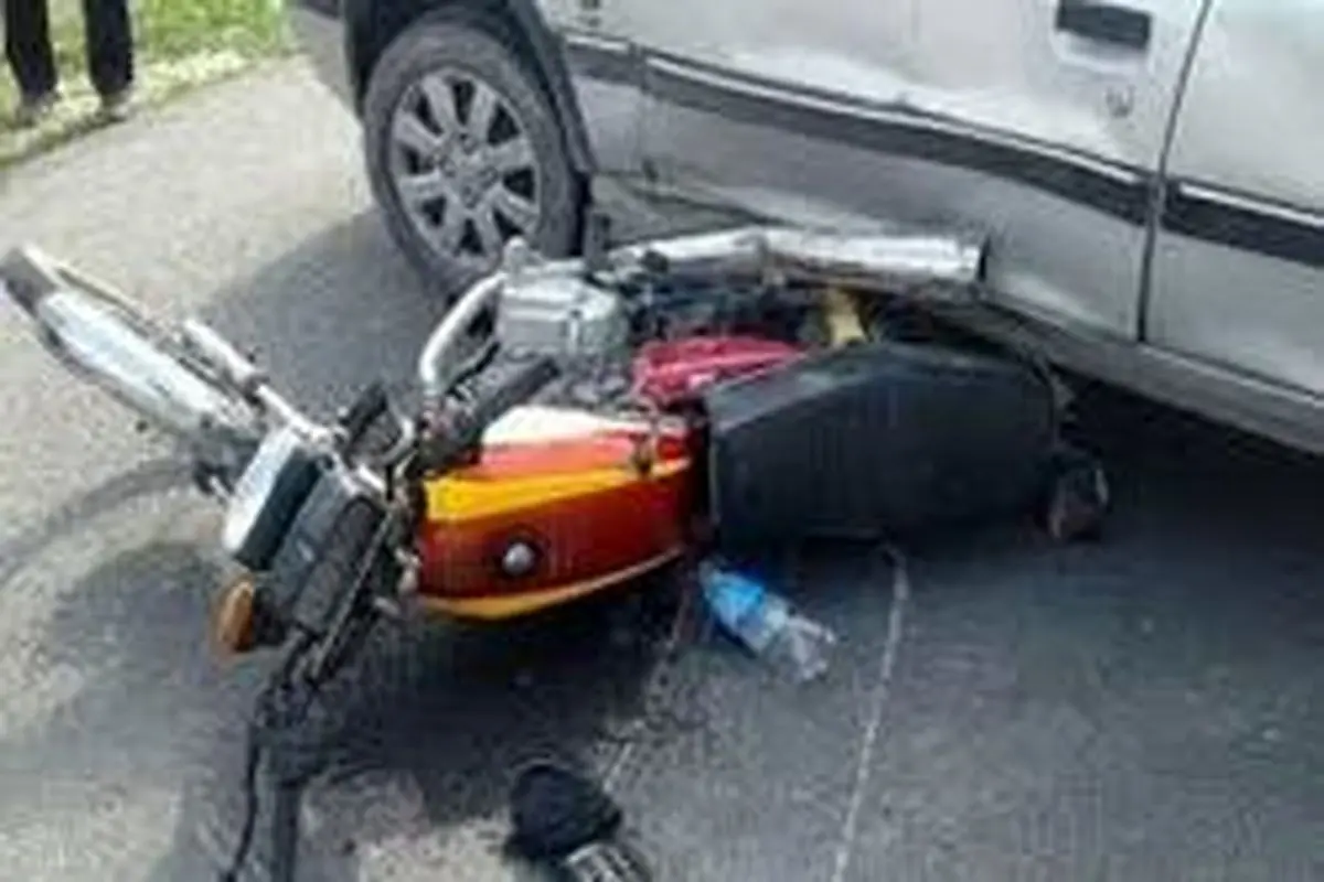 تصادف مرگبار موتور سوار با پراید در نوشهر+فیلم