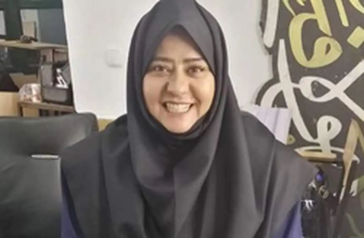 رابعه اسکویی با پوشش دهه شصتی‌ها