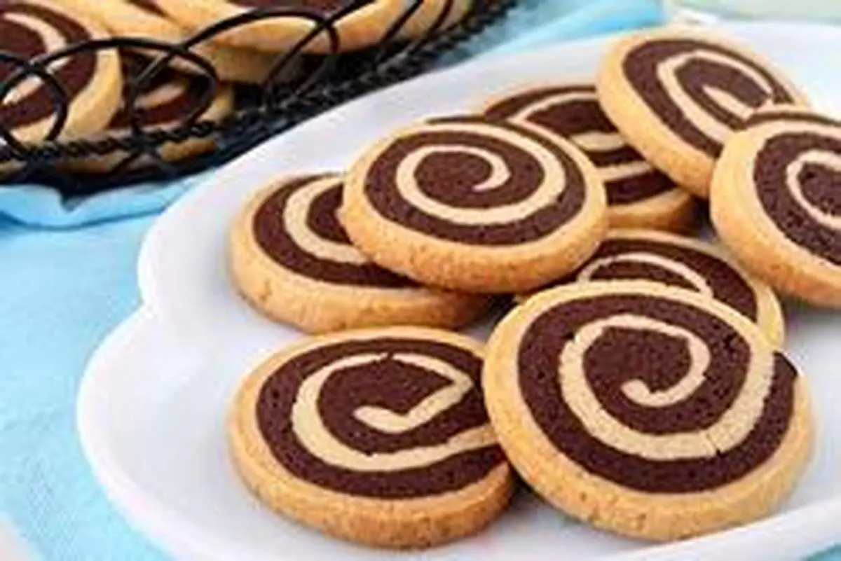 طرز تهیه شیرینی دو رنگ