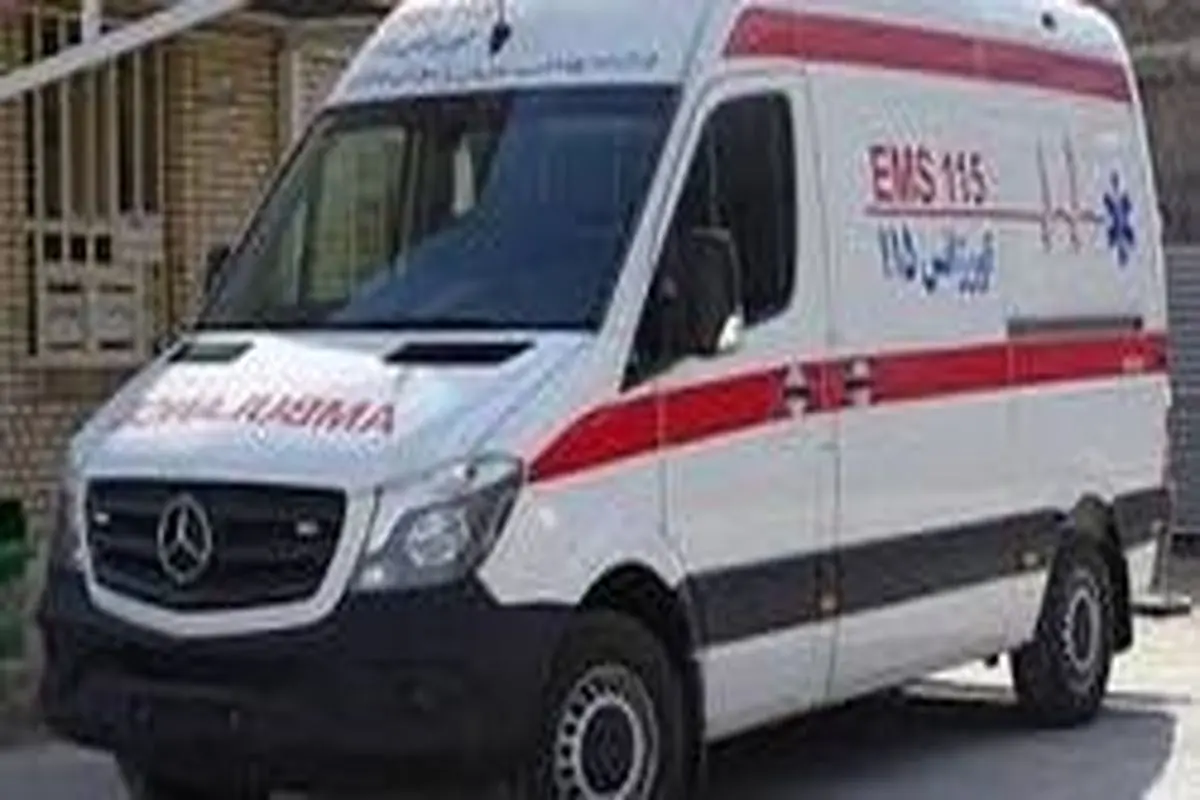 اورژانس: برخی از مسئولان با آمبولانس تردد می‌کنند