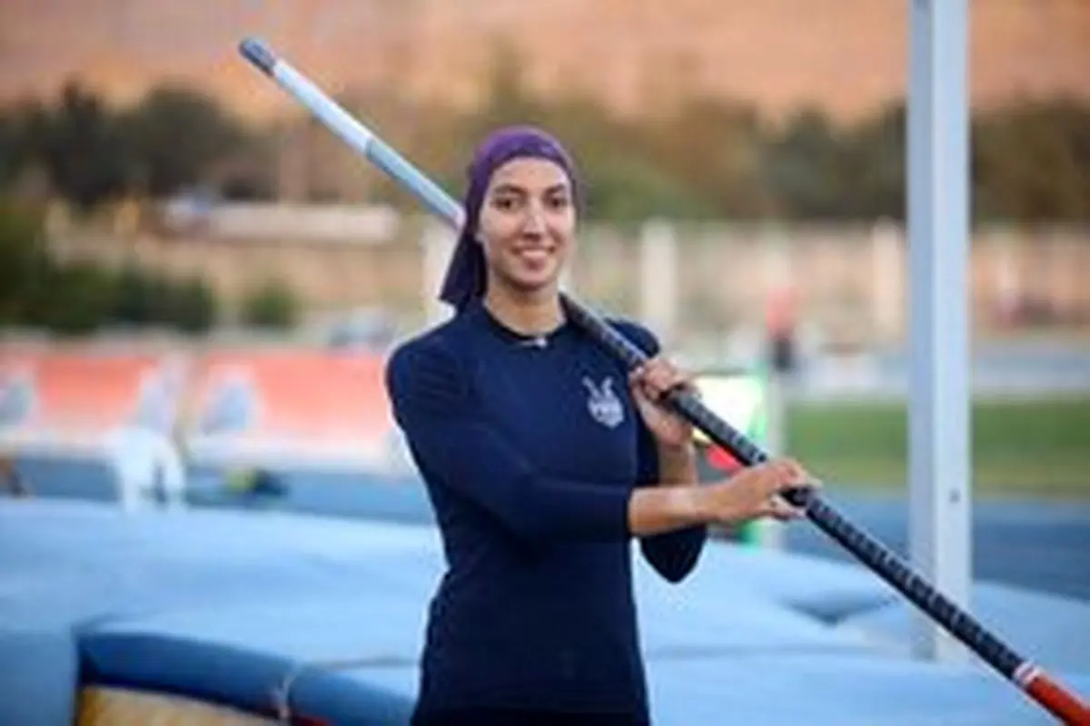 ثبت اولین پرواز ۴ متری تاریخ پرش با نیزه زنان ایران