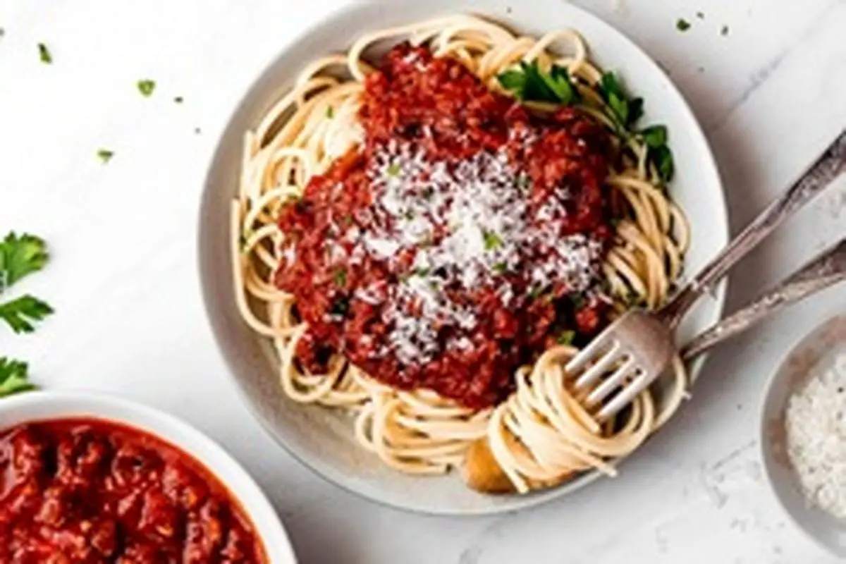 طرز تهیه اسپاگتی با خوراک گوشت