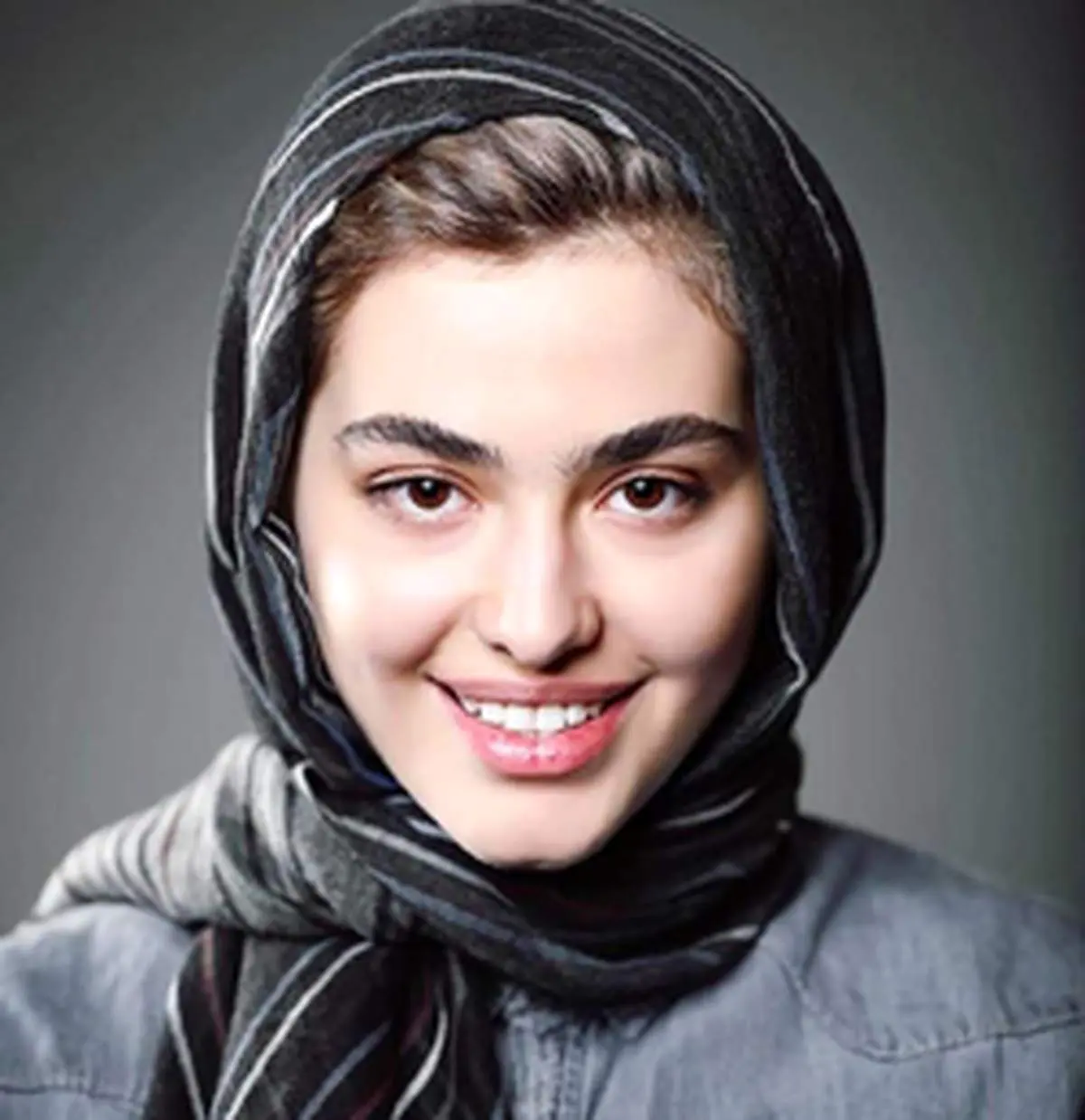 احوالات توییت ریحانه پارسا در این روزها