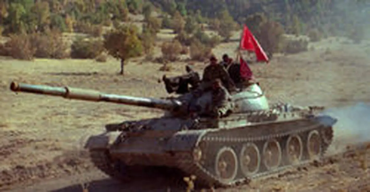 مقایسه تسلیحات ایران و عراق در جنگ تحمیلی+ فیلم