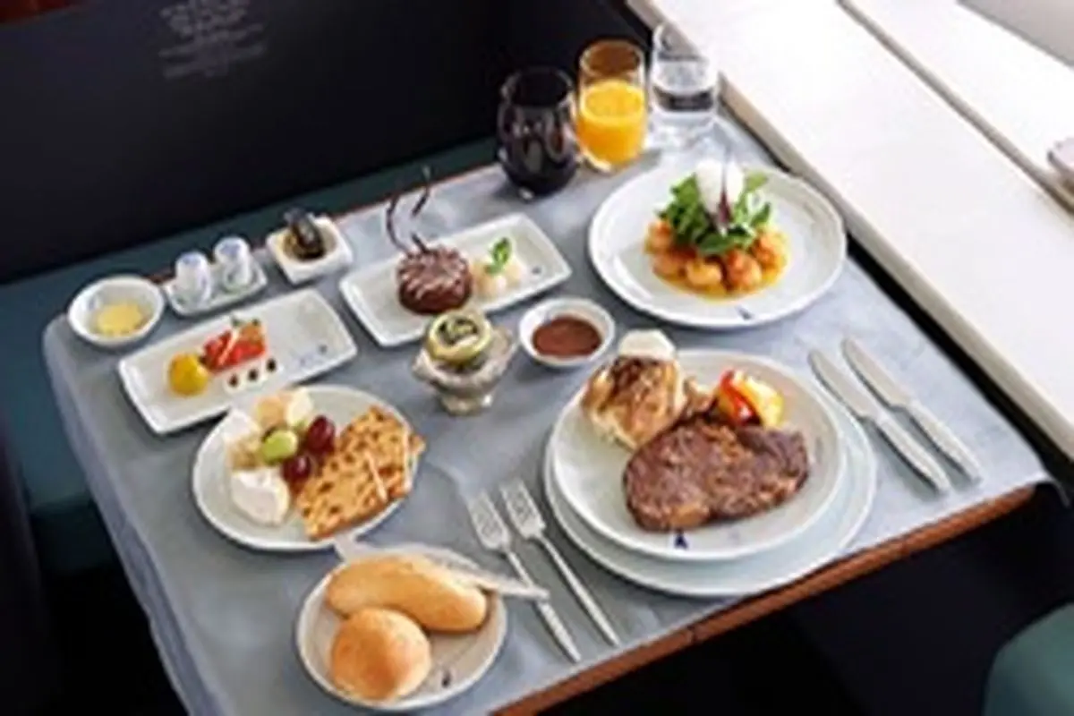 چرا طعم غذا در هواپیما تغییر می کند؟