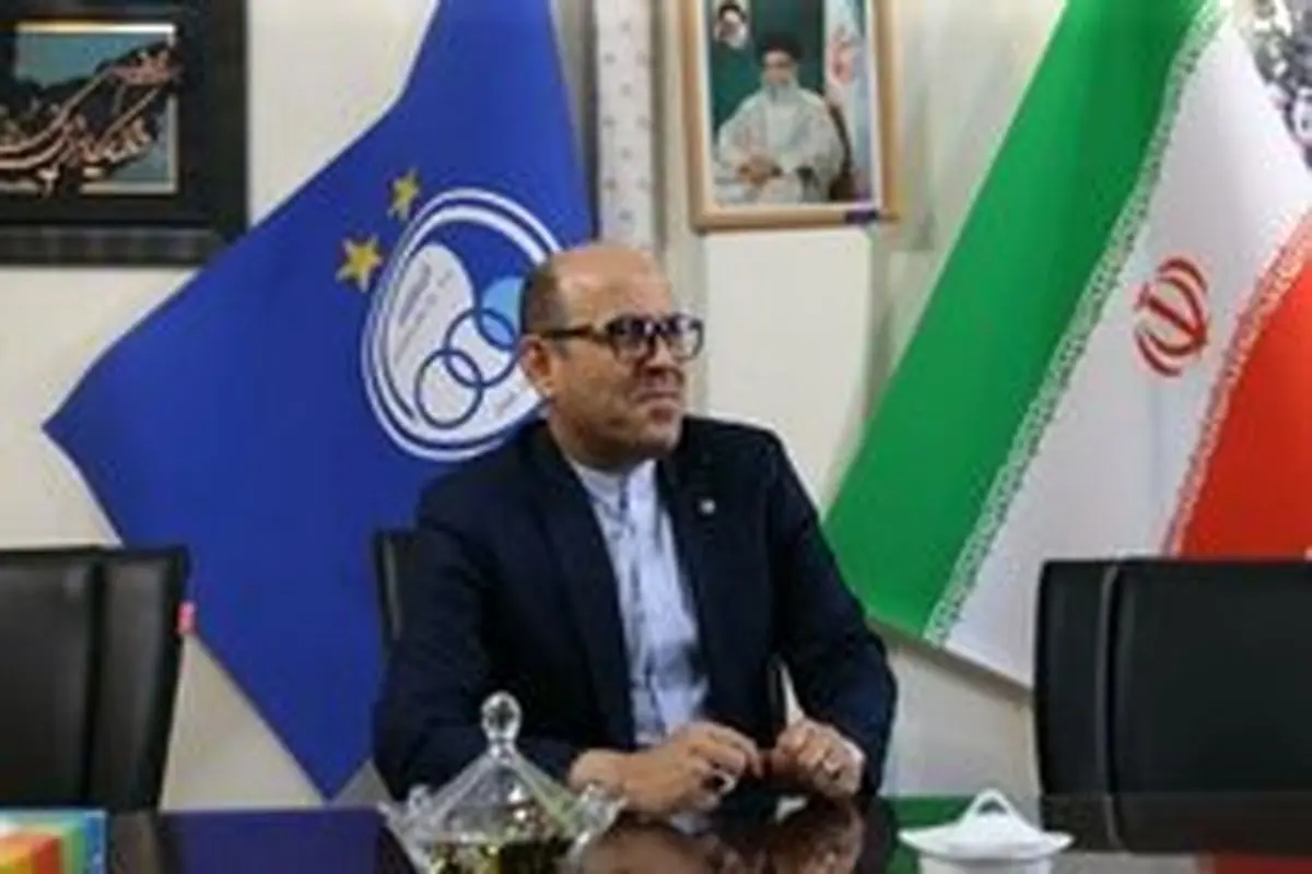 سعادتمند:برکنار نشدهام!