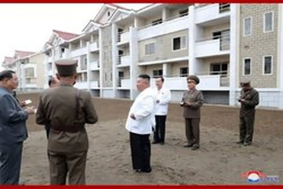 بازدید رهبر کره شمالی از مناطق سیل‌زده و حضور مجدد خواهرش در انظار عمومی + عکس