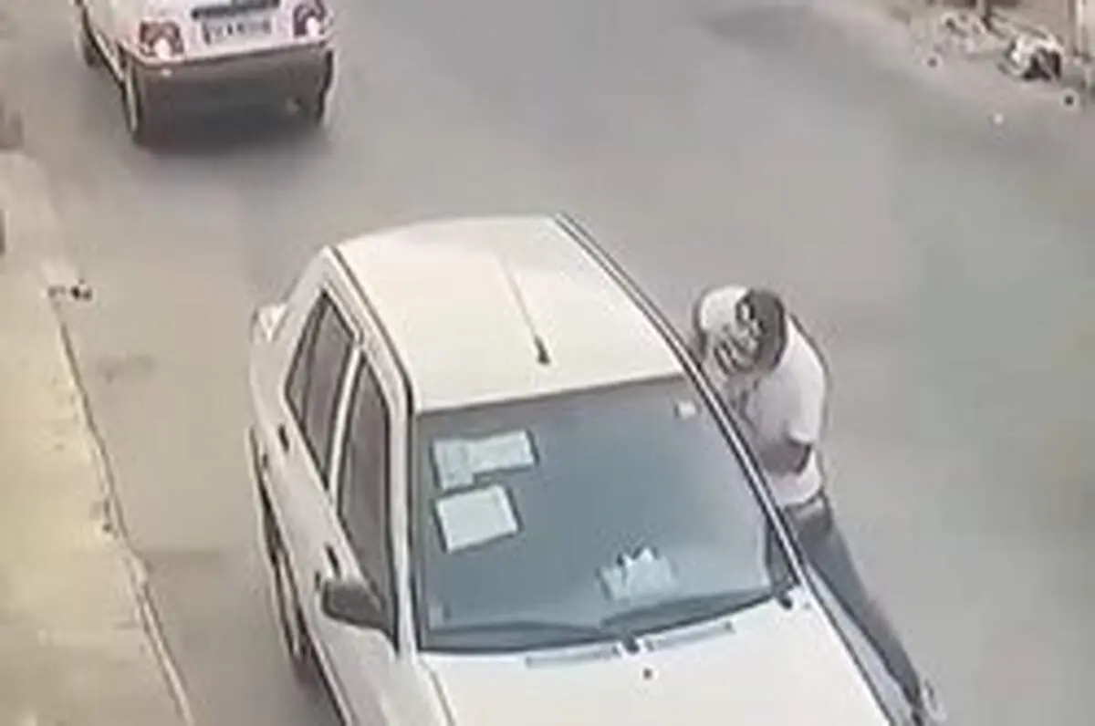 سرقت ناکام سارقین از خودروی پراید! + فیلم