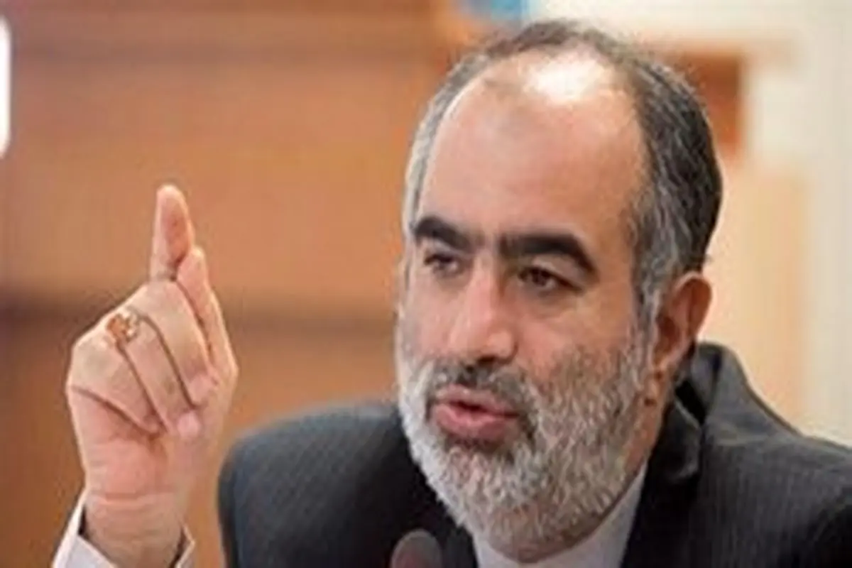 کنایه مشاور روحانی به سفرهای استانی قالیباف+ عکس