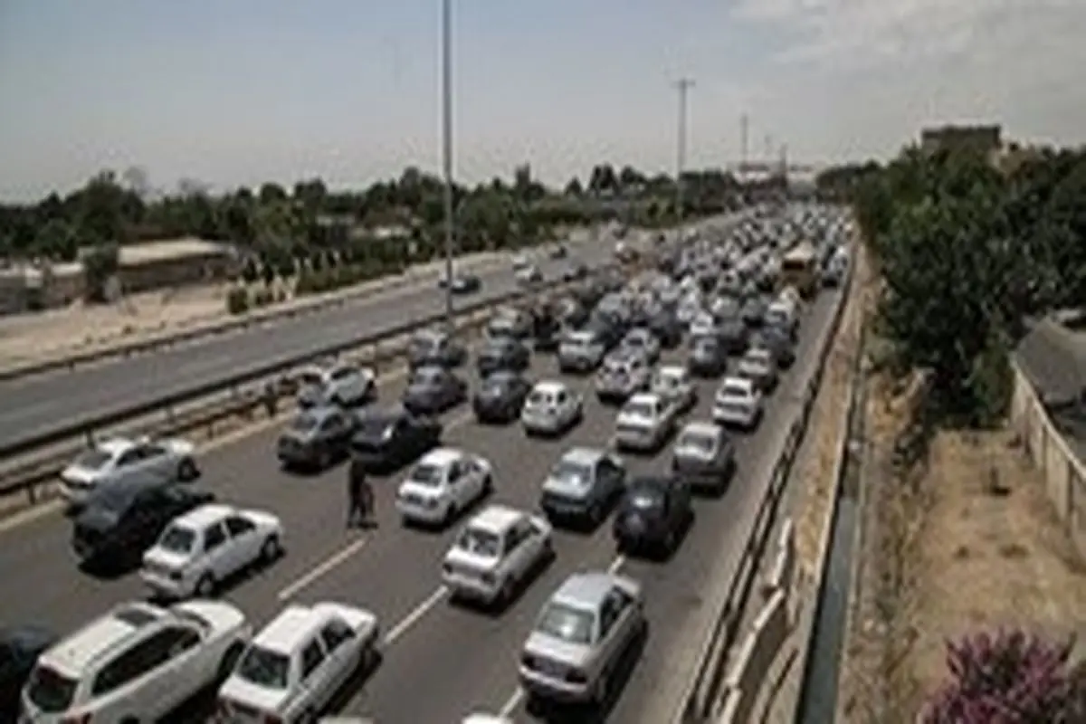 انسداد جاده هراز تا ساعت ۱۷ امروز/ثبت ۱۵۰ هزار تردد در یک روز در آزادراه کرج-تهران