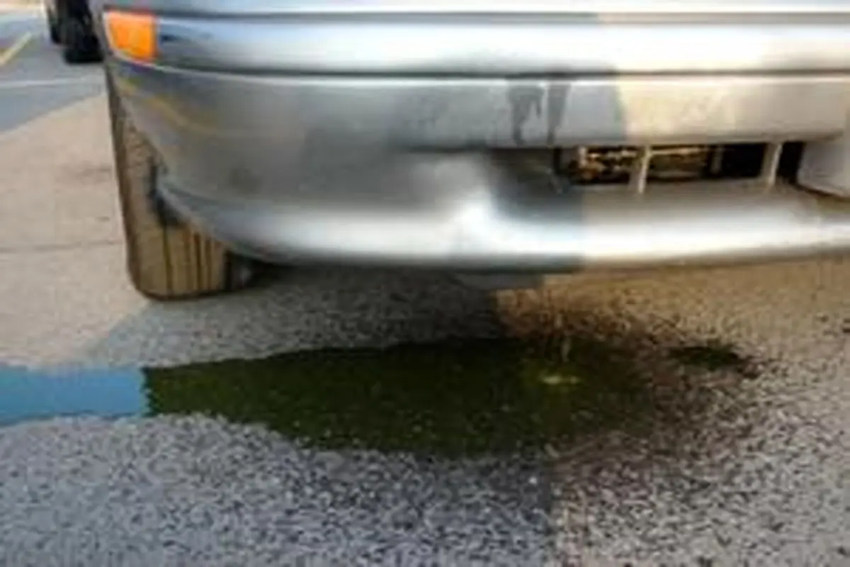 علت نشتی مایعات زیر خودرو چیست؟