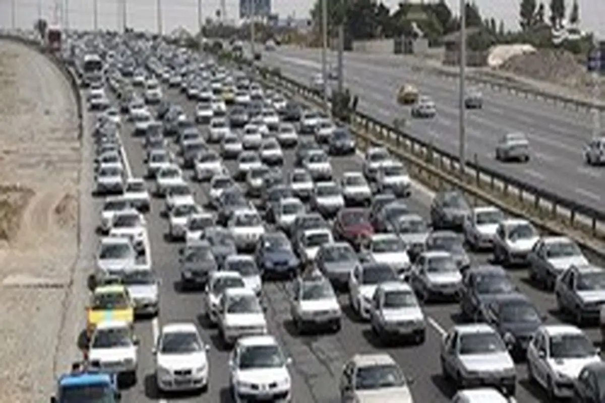 ترافیک سنگین در ۶ جاده کشور/ تردد روان در آزادراه تهران ـ. شمال