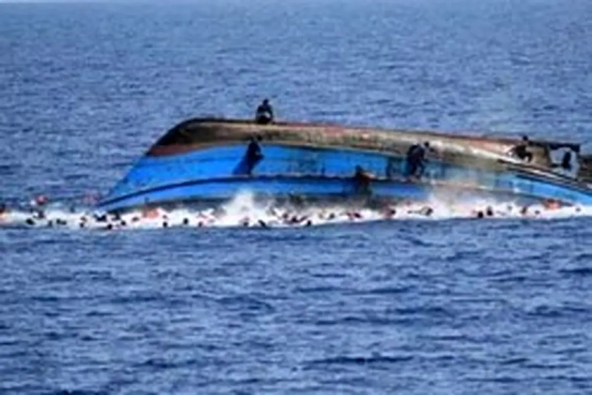 واژگونی قایقی درآب‌های تونس، جان ۲۱ نفر را گرفت