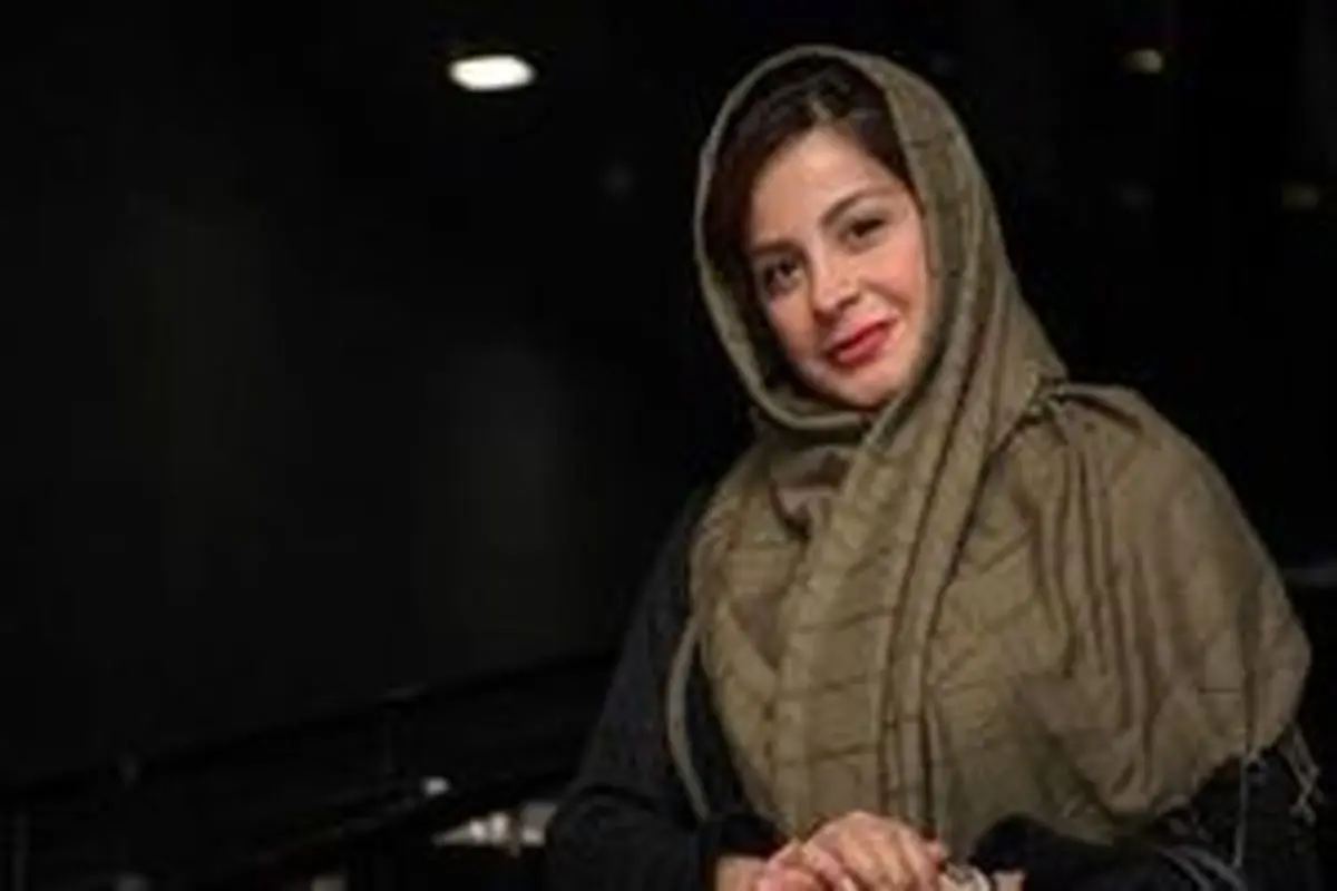 چادر رنگی پوشیدن «سیما تیرانداز»