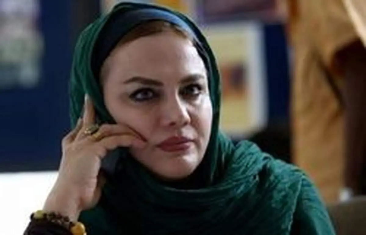 اعتراض نرگس آبیار به عدم صدور مجوز برنامه عادل فردوسی‌پور