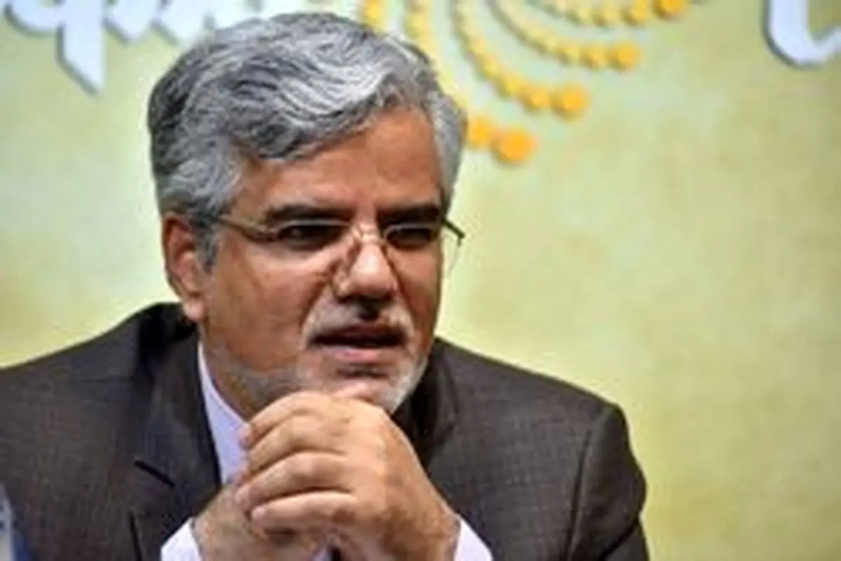 صادقی: سفرهای استانی قالیباف شائبهبرانگیز است