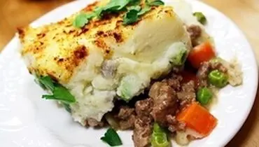 طرز تهیه پای گوشت و سیب زمینی