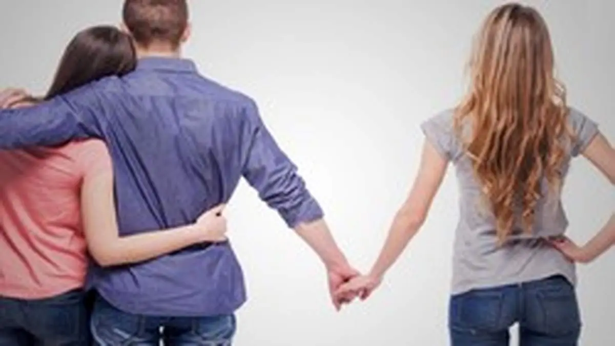 ۶ نشانه که همسرتان به اجبار عاشق شماست؟!