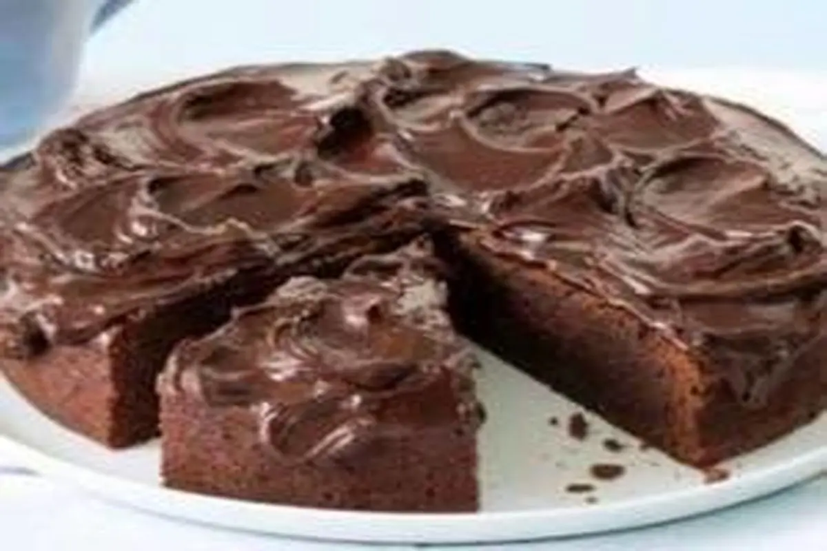 طرز تهیه کیک شکلاتی بدون فر + فیلم
