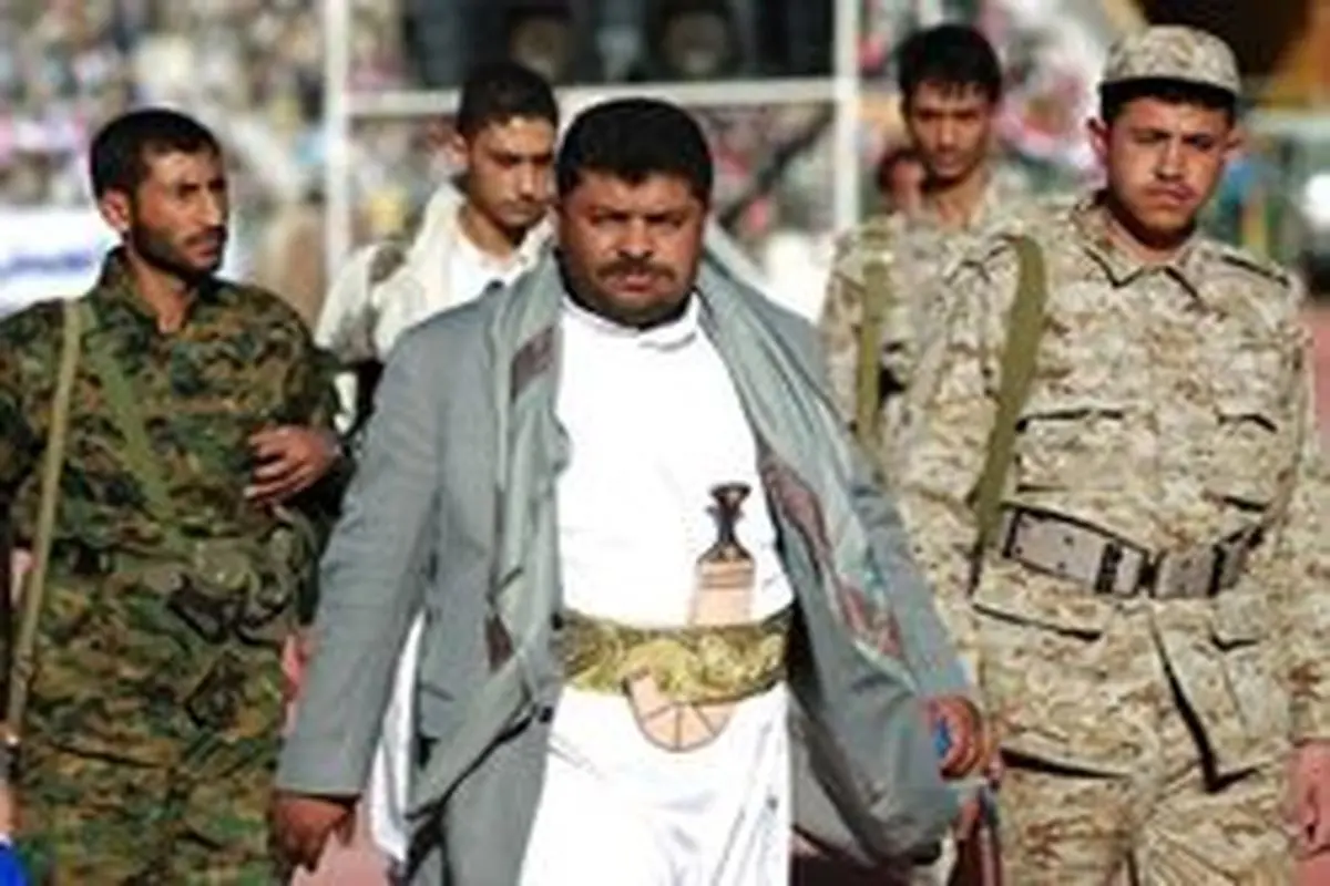 الحوثی: عربستان و آمریکا به جای بمباران یمن با ایران حساب و کتاب کنند