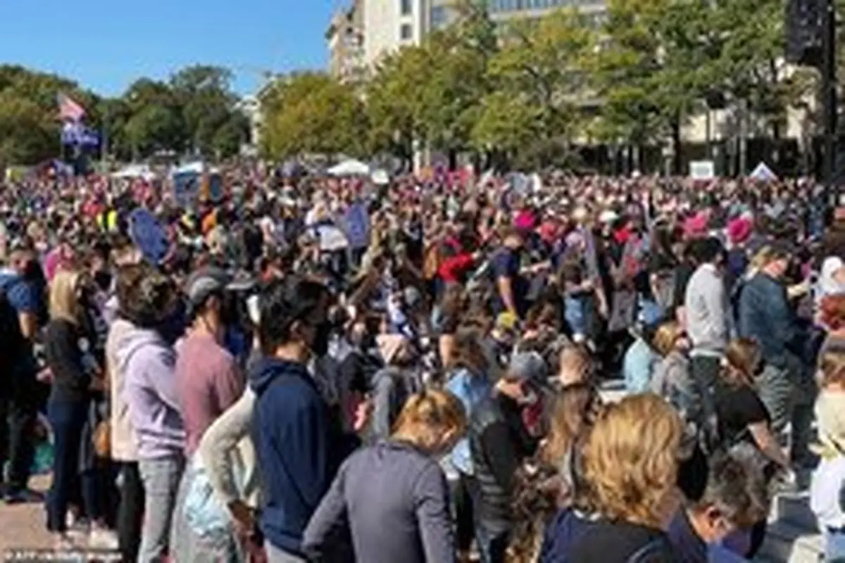 راهپیمایی زنان در واشنگتن صحنه اعتراضات علیه سیاست‌های ترامپ
