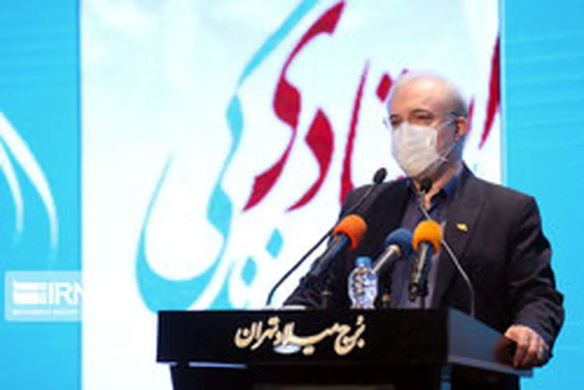 وزیربهداشت: کرونا در کشور بدون برخورد محکم جمع نمی‌شود