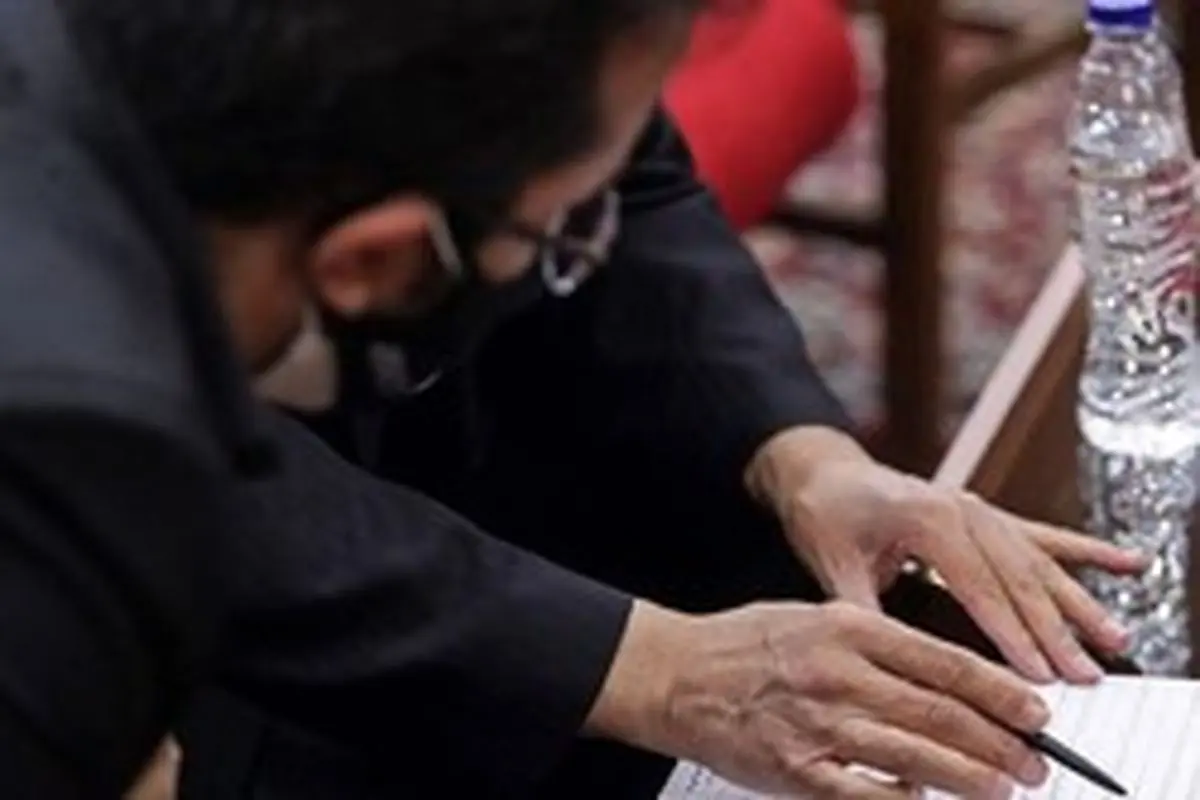نعمت احمدی در دادگاه جرم سیاسی مجرم شناخته شد