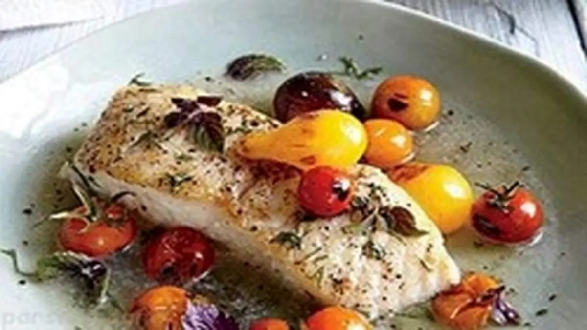 طرز تهیه هالیبوت همراه با گوجه، غذای رژیمی