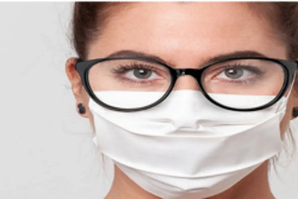 ۴ ترفند برای حل معضل بخار ناشی از ماسک برای عینکی‌ها