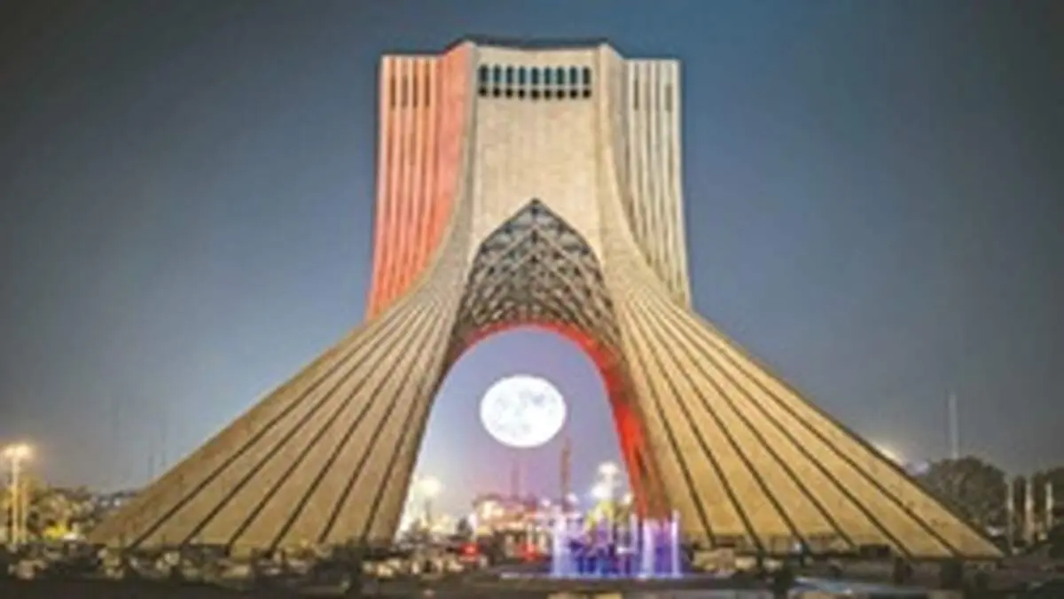 معرفی ترین‌های تهران، از اولین آسمانخراش تا کوچک‌ترین چایخانه جهان
