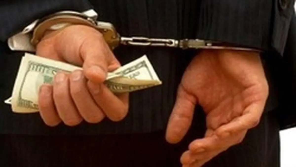 ۴۳ نفر از دلالان بازار ارز در اصفهان دستگیر شدند