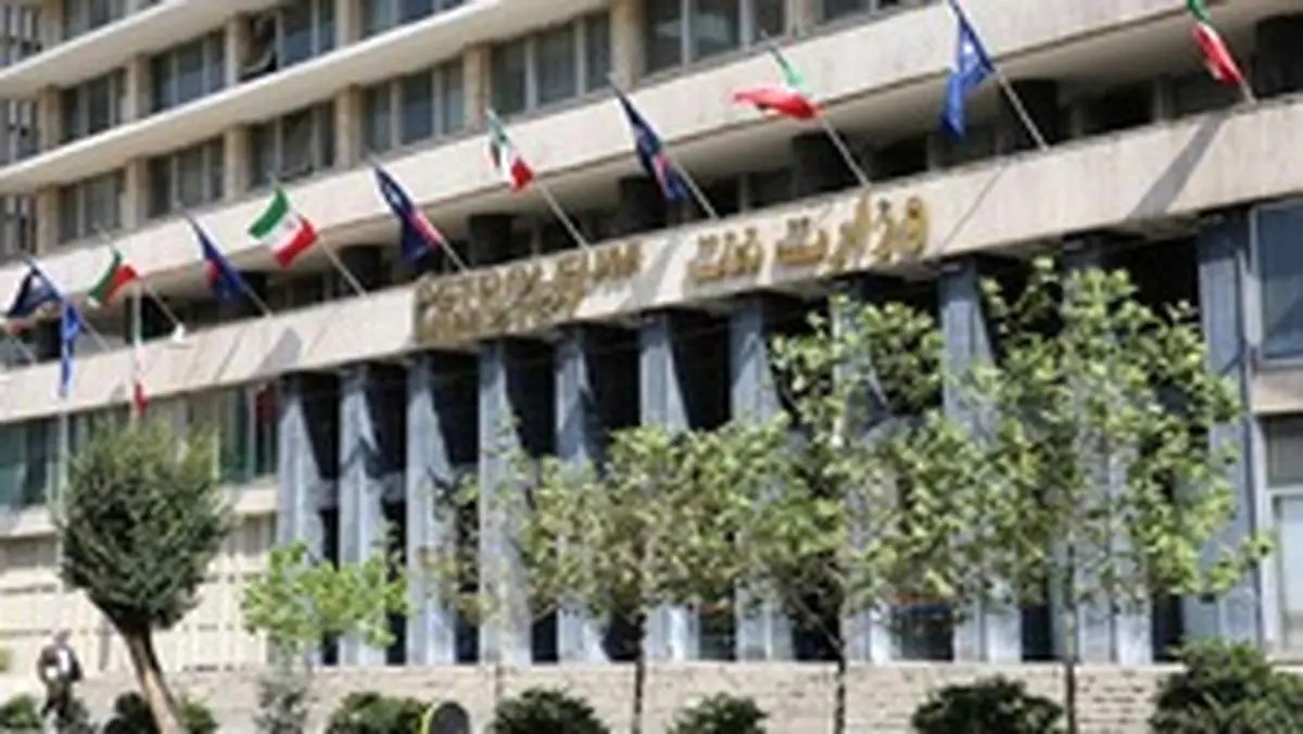 توضیح وزارت نفت درباره ماجرای درگیری در آبادان/ اخراج مامور حراست پالایشگاه نفت