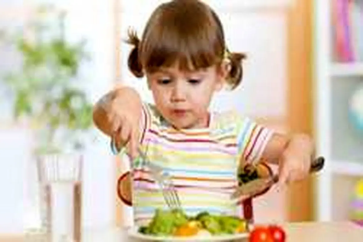 روش هایی برای تشویق کودکان به غذا خوردن