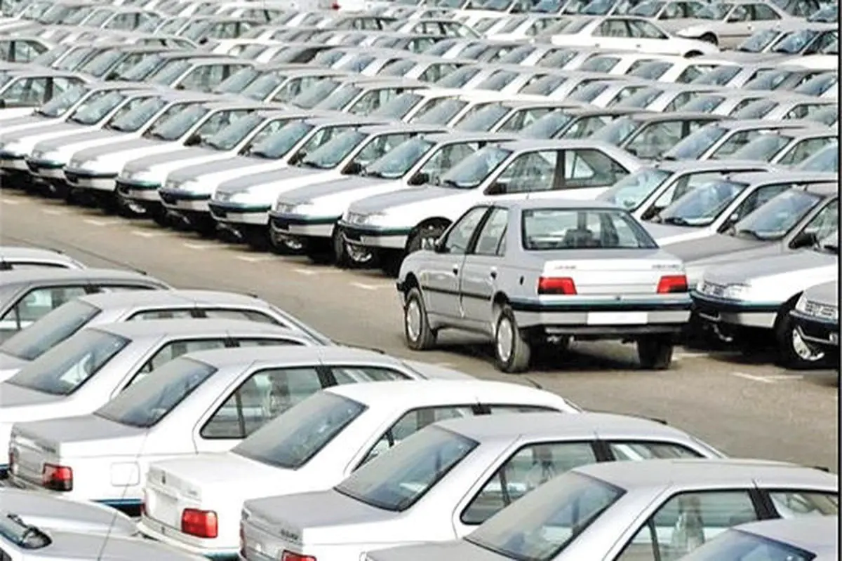 کاهش ۳۰ میلیون تومانی قیمت خودرو در روز شنبه + پیش‌بینی ریزش قیمت‌ها تا پایان هفته