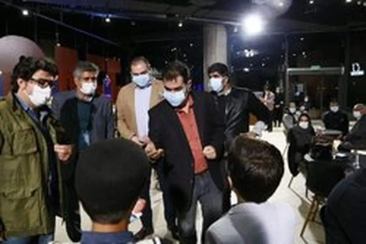ماسک زدن به سبک «شهاب حسینی» + عکس